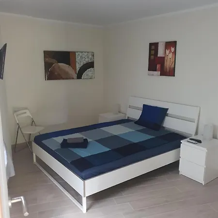 Ruhige Fuer 4 Personen Apartment *