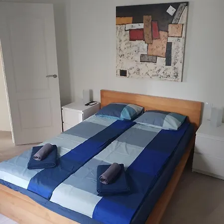 Ruhige Fuer 4 Personen Apartment *